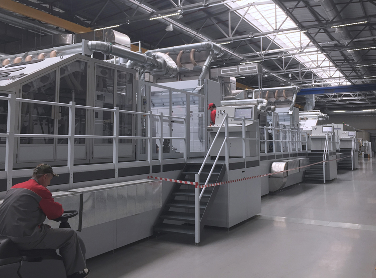 The carding section of Rusvata’s spunlacing line